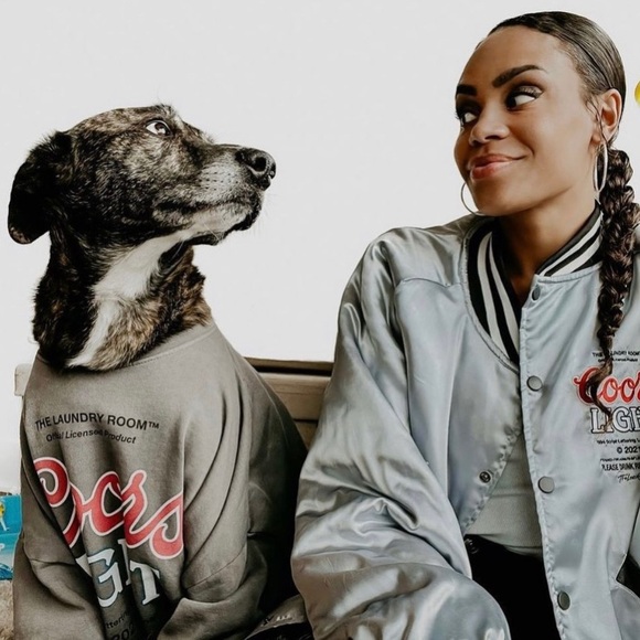 Urban Outfitters The Laundry Room X Coors Light Beer Official Tee - Picture 5 of 15